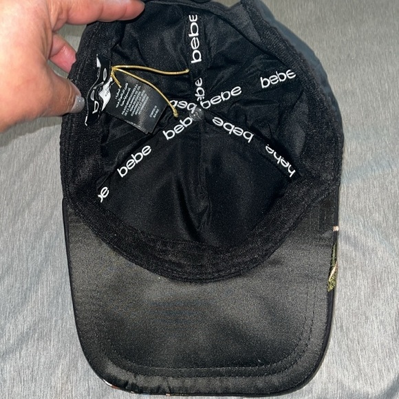 Bebe NWOT Floral Embroidered Black Cap - Picture 7 of 8